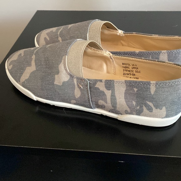 Camouflage Slip on Shoes! - Picture 4 of 4